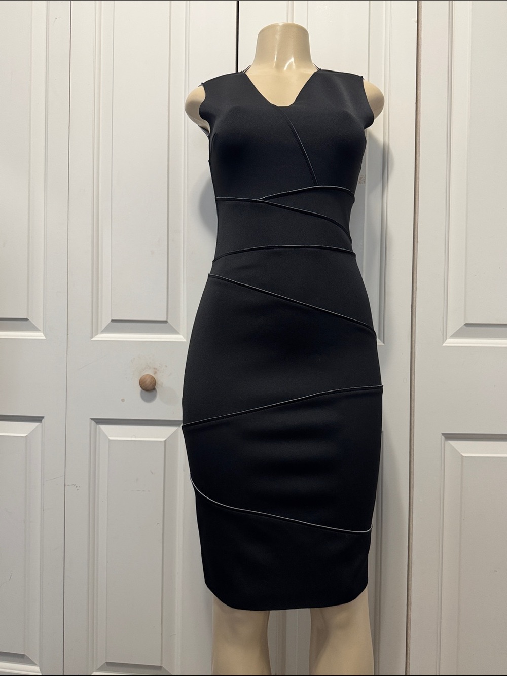 New Elie Tahari Reversible Black Midi Sheath Dress with Subtle Piping $418